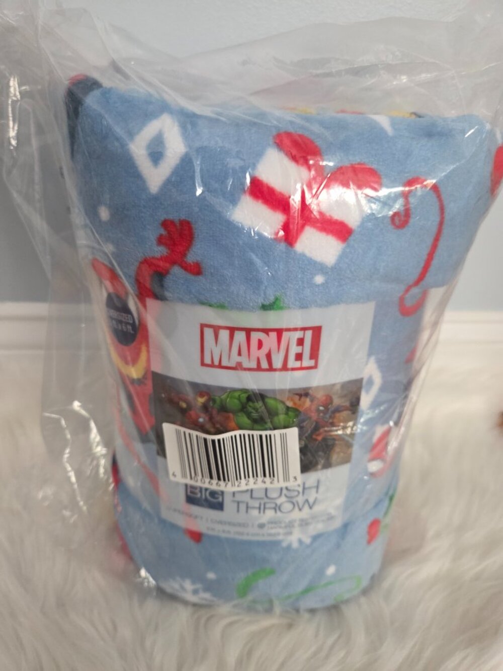Marvel Holiday Plush Throw Blanket